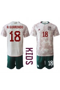 Mexico Andres Guardado #18 Babytruitje Uit tenue Kind WK 2022 Korte Mouw (+ Korte broeken)